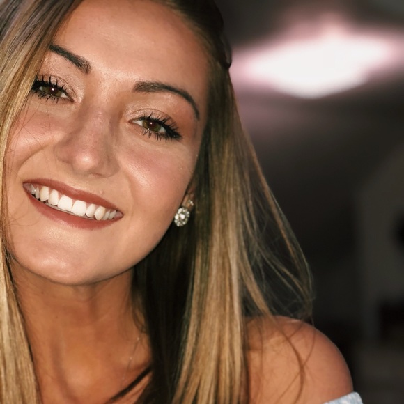 Meet your Posher, Baleigh - Picture 1 of 1